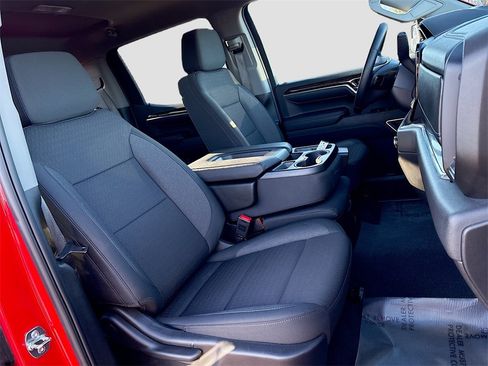 Used 2025 GMC Sierra 1500 Elevation image 27