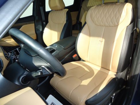Used 2023 Hyundai Santa Fe Calligraphy AWD/4WD image 28
