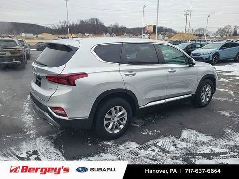 Used 2019 Hyundai Santa Fe SE image 5
