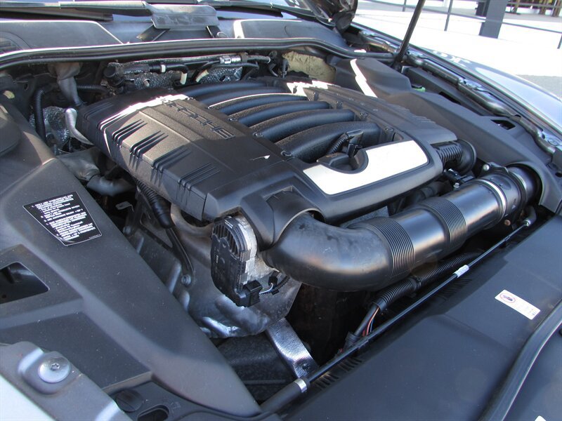 Used 2013 Porsche Cayenne AWD/4WD image 25