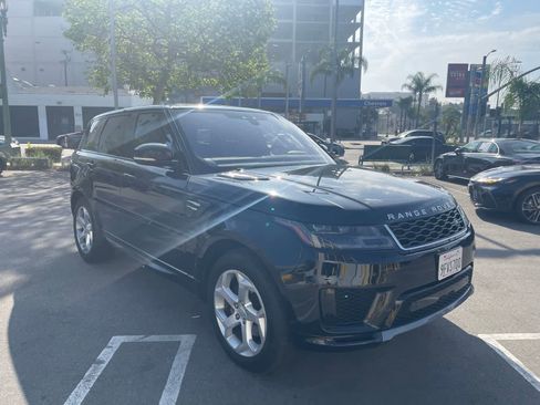 Used 2018 Land Rover Range Rover Sport HSE image 2