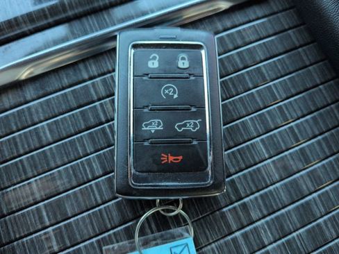 Used 2022 Jeep Wagoneer Series III w/ Premium Group I image 31