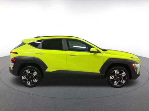 Used 2025 Hyundai Kona SEL image 16