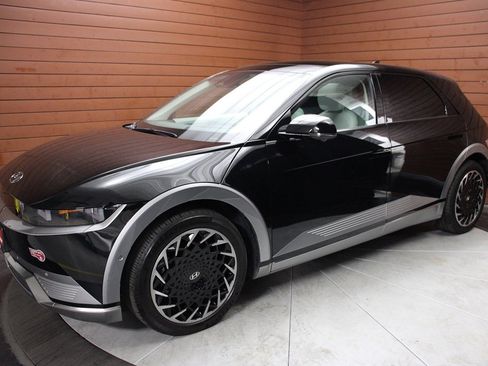 Used 2024 Hyundai Ioniq 5 Limited image 8