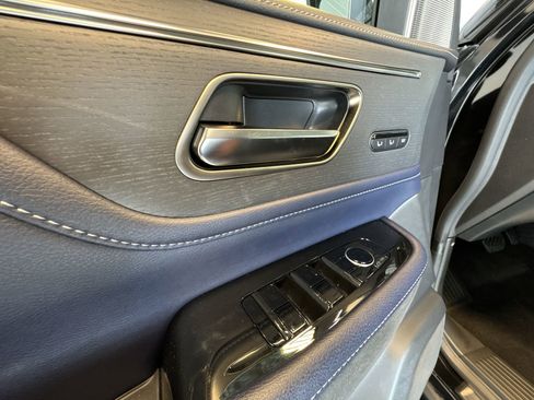 New 2026 INFINITI QX80 4WD image 13