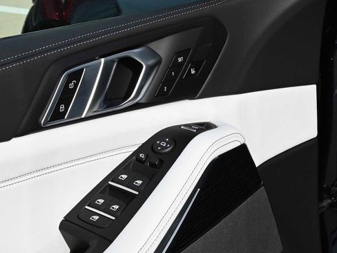 New 2026 BMW X5 xDrive50e w/ Executive Package image 22