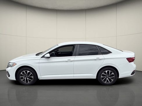Used 2022 Volkswagen Jetta S FWD image 4