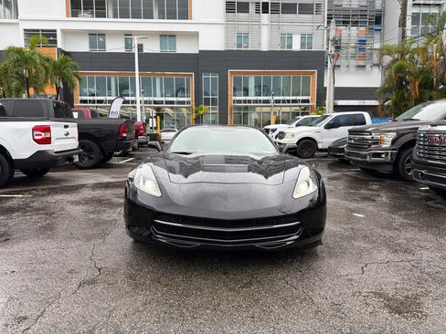 Used 2017 Chevrolet Corvette Stingray Coupe w/ 1LT RWD image 2