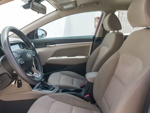 Used 2019 Hyundai Elantra SEL FWD image 16