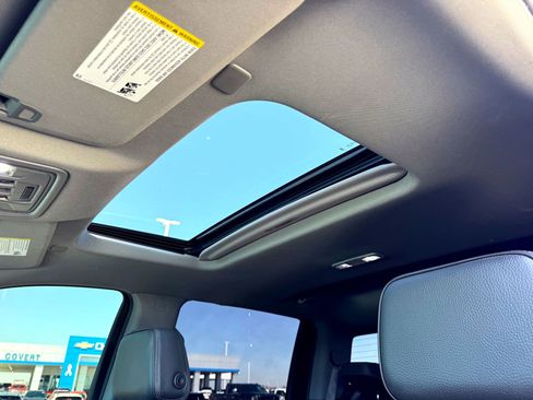 Used 2024 GMC Sierra 2500 Denali w/ Denali Reserve Package image 14