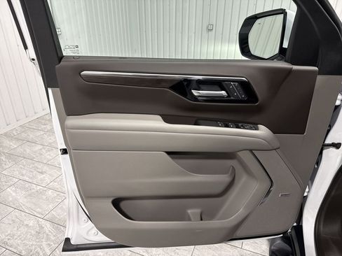 New 2026 Chevrolet Suburban Z71 w/ Z71 Off-Road Package AWD/4WD image 23