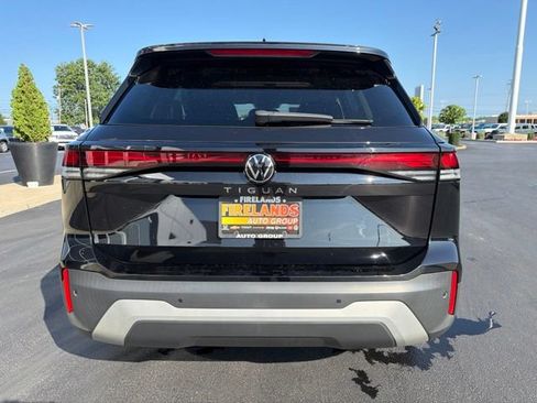 Used 2025 Volkswagen Tiguan S FWD image 6