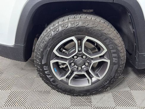 Used 2023 Jeep Grand Cherokee Trailhawk w/ Luxury Tech Group III AWD/4WD image 16