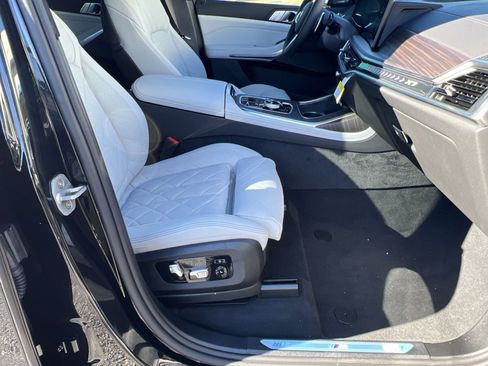New 2026 BMW X7 xDrive40i w/ Executive Package image 26