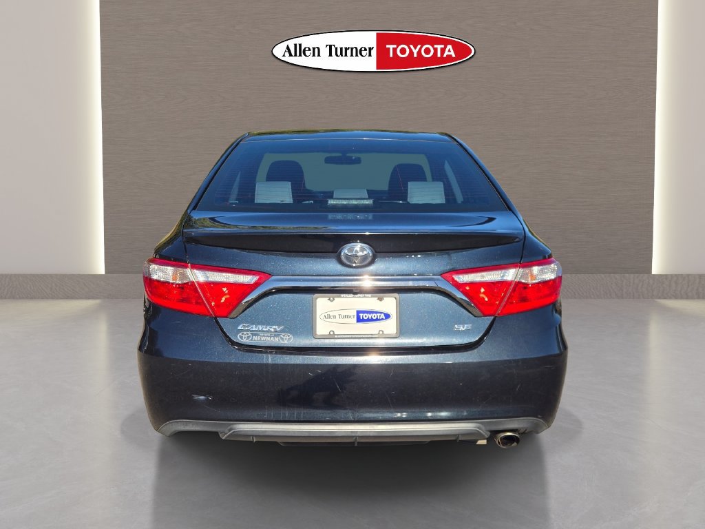Used 2017 Toyota Camry SE FWD image 6