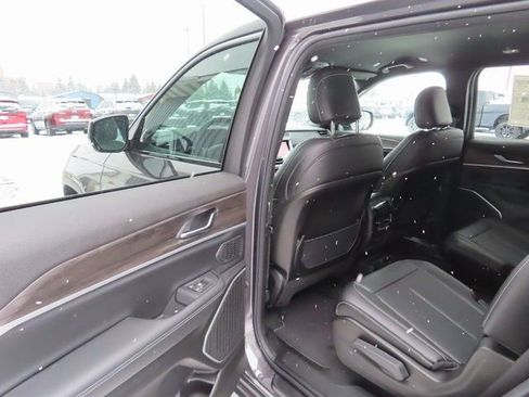 New 2026 Jeep Grand Cherokee L Limited image 20