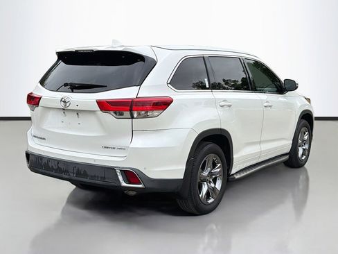Used 2019 Toyota Highlander Limited Platinum AWD/4WD image 5