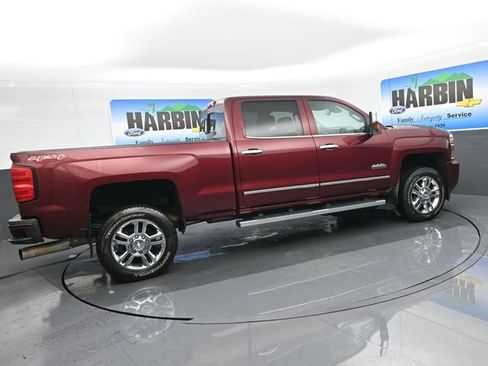 Used 2017 Chevrolet Silverado 2500 High Country w/ Duramax Plus Package AWD/4WD image 6