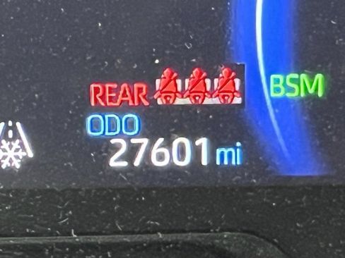 Used 2025 Toyota RAV4 XLE image 4