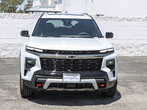 New 2026 Chevrolet Traverse Z71 w/ Driver Confidence Package AWD/4WD image 2