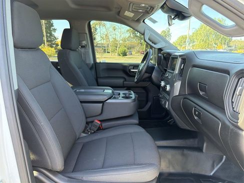 Used 2025 GMC Sierra 2500 Pro image 29