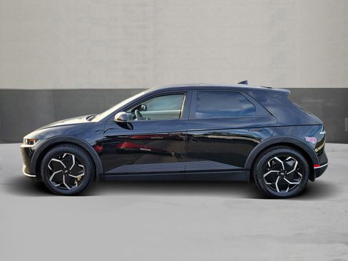 Used 2024 Hyundai Ioniq 5 SE image 3