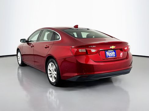 Used 2017 Chevrolet Malibu LT FWD image 7