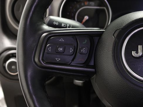 Used 2022 Jeep Wrangler Sport AWD/4WD image 28