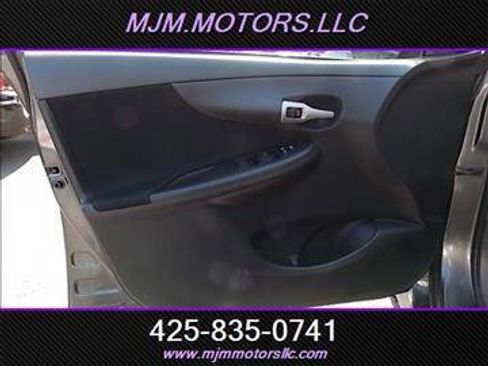 Used 2010 Toyota Corolla S image 14