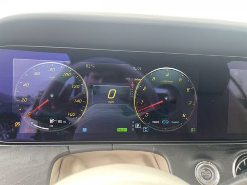 Used 2023 Mercedes-Benz E 450 Coupe image 11
