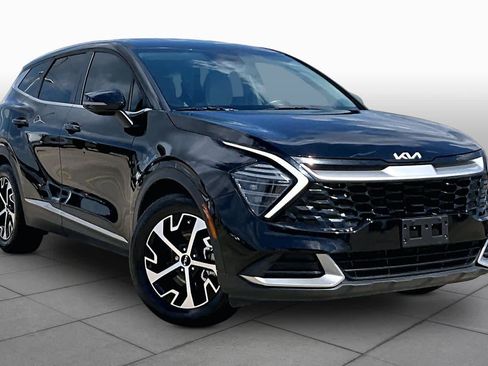 Used 2024 Kia Sportage EX image 3