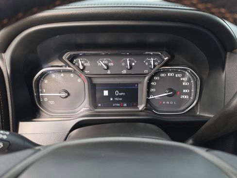 Used 2022 GMC Sierra 1500 AT4 w/ AT4 Preferred Package image 11