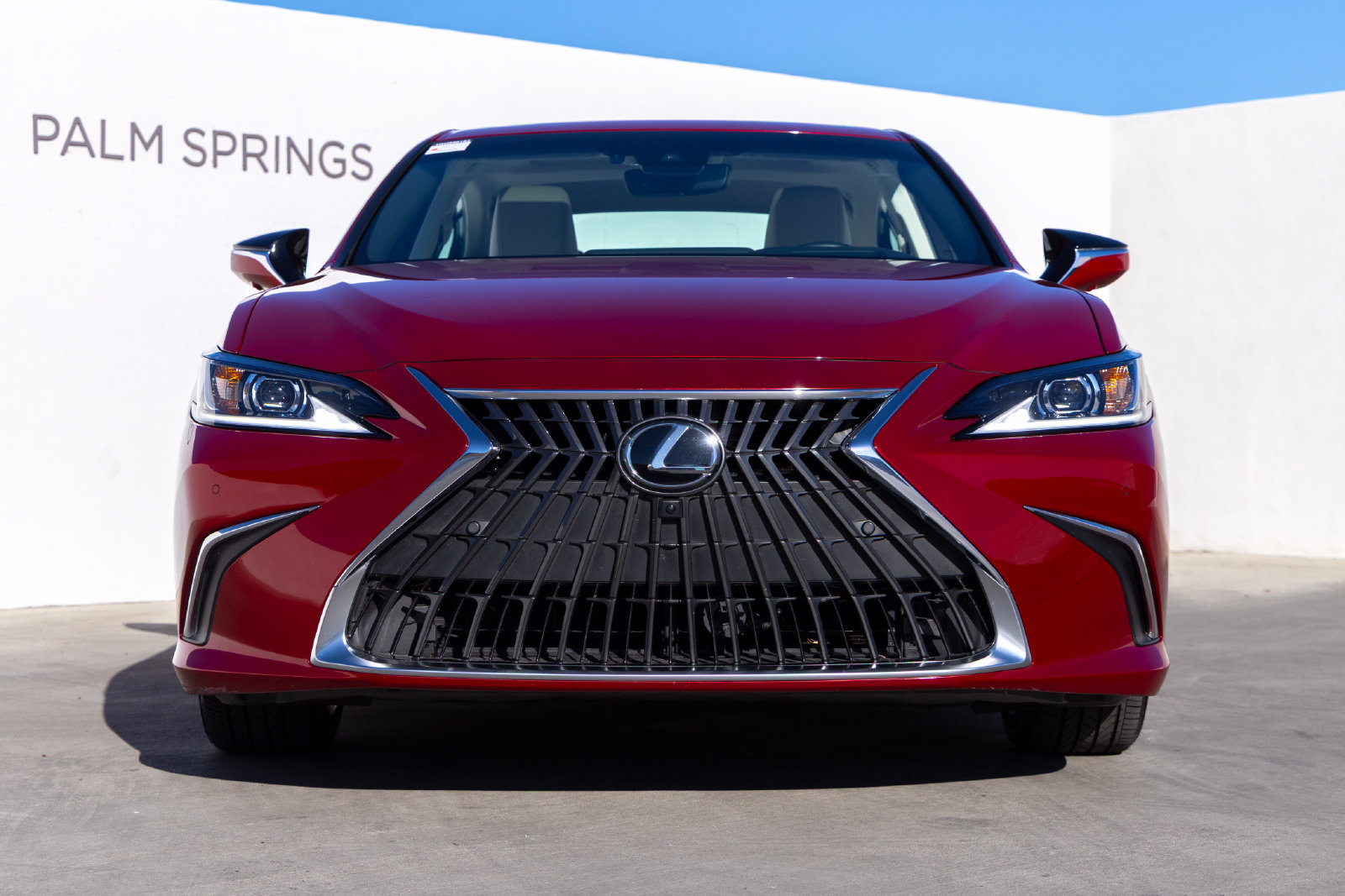 Used 2024 Lexus ES 300h w/ Technology Package FWD image 4