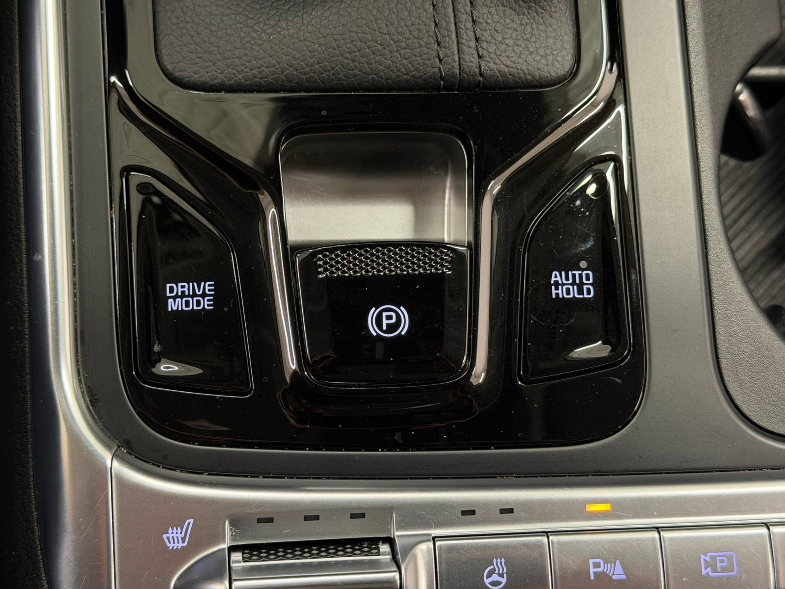 Used 2025 Kia Carnival SX Prestige FWD image 20