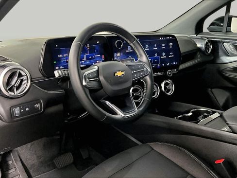 Used 2024 Chevrolet Blazer EV LT AWD/4WD image 14