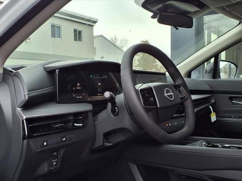 New 2025 Nissan Murano SV image 9