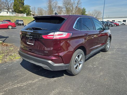 Certified 2024 Ford Edge SEL w/ Convenience Package AWD/4WD image 3
