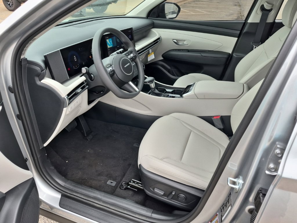 New 2026 Hyundai Tucson SEL Plus FWD image 11