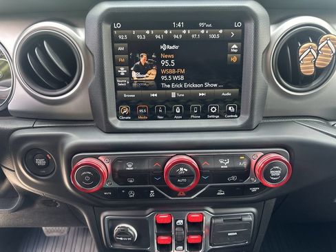 Used 2021 Jeep Wrangler Unlimited Sport AWD/4WD image 28