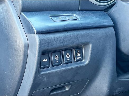 Used 2023 Nissan Maxima Platinum w/ Sport Mat Group image 10