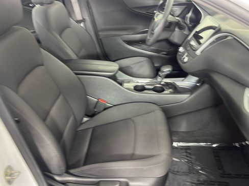 Used 2022 Chevrolet Malibu LT FWD image 22