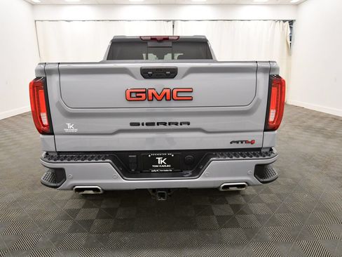 Used 2024 GMC Sierra 1500 AT4 w/ Technology Package AWD/4WD image 6