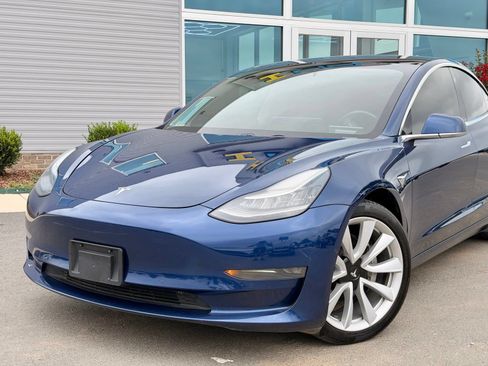 Used 2018 Tesla Model 3 Long Range AWD/4WD image 4