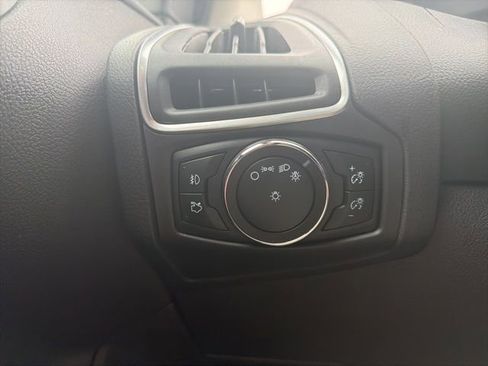 Used 2014 Ford Focus Titanium image 22