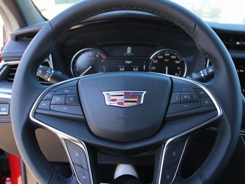 New 2026 Cadillac XT5 Luxury AWD/4WD image 21