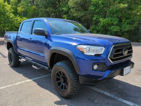 Used 2023 Toyota Tacoma SR5 w/ SX Package AWD/4WD image 1