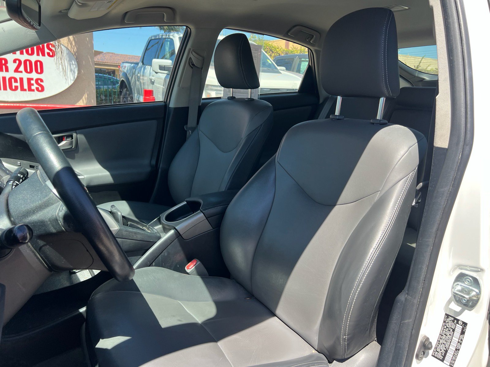 Used 2014 Toyota Prius Prime Advanced w/ Technology Package FWD image 11