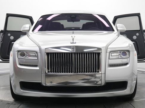 Used 2013 Rolls-Royce Ghost RWD image 4