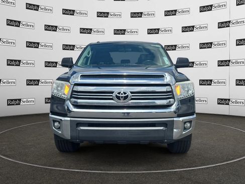 Used 2017 Toyota Tundra SR5 image 8