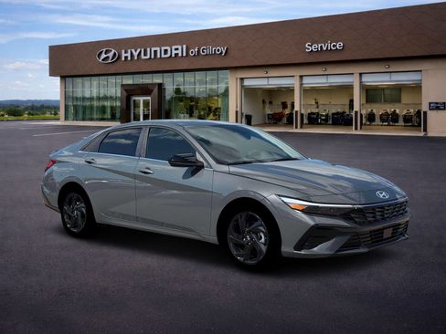 New 2026 Hyundai Elantra SEL Sport Premium FWD image 10